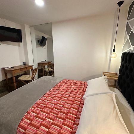Blacky Hostel And Apartments (Adults Only) Куско Екстер'єр фото